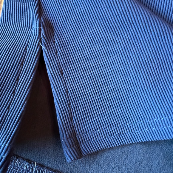 Lands’ End Size 4 Women’s Two Piece Swim Set - Picture 4 of 6